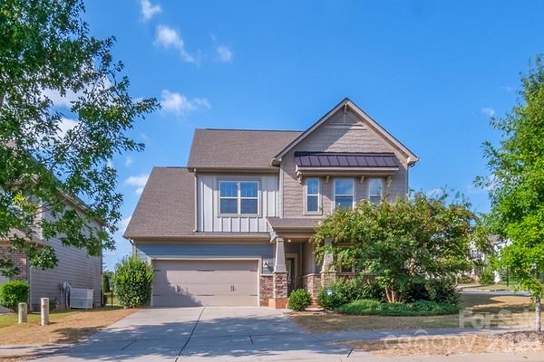 2004 Hudson Mill Dr Apt 1122, Waxhaw, NC 28173. property listing photo