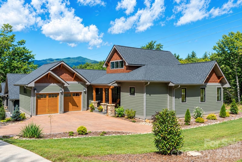 18 Old Lafayette Lane, Black Mountain, NC - 3 beds, 2 baths, 1,714 sqft - $920,000