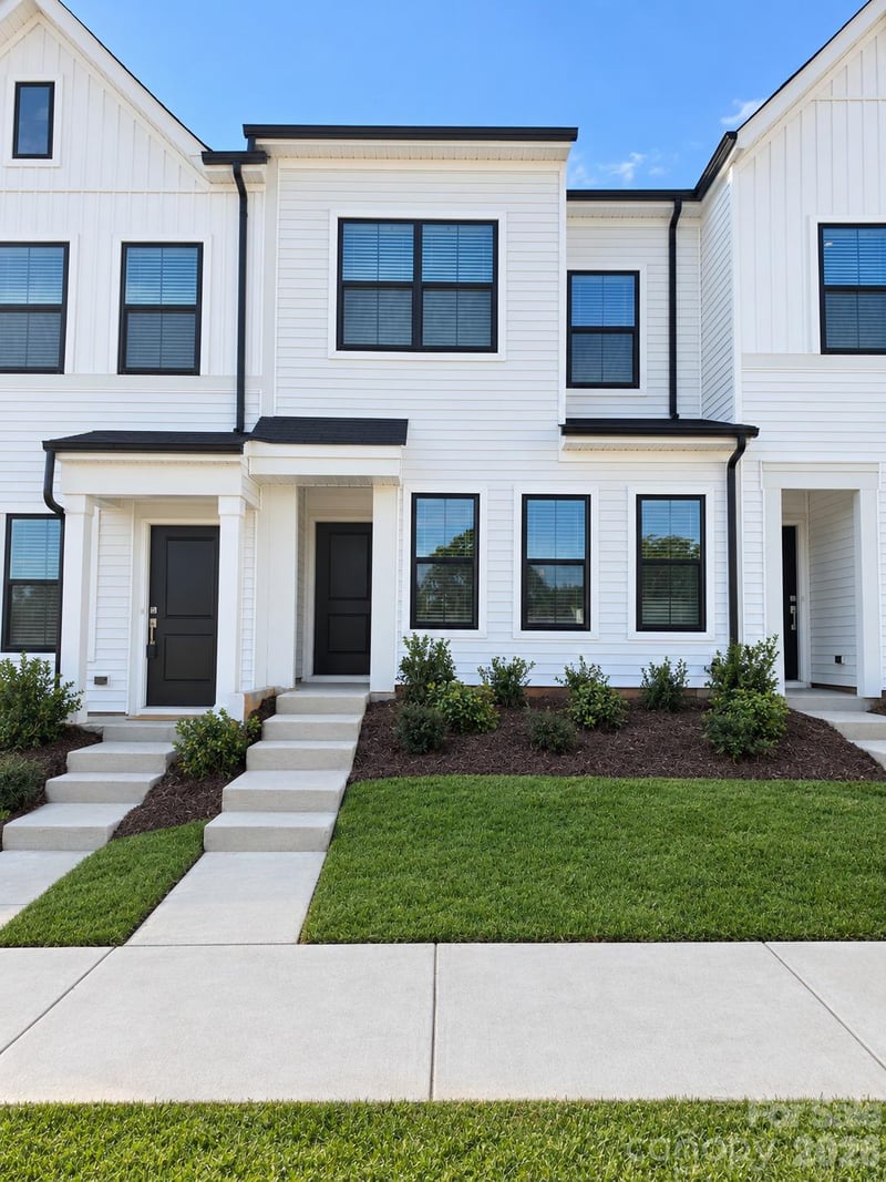 6550 Harlech Street, Charlotte, NC - 3 beds, 2.5 baths, 1,456 sqft - $310,154
