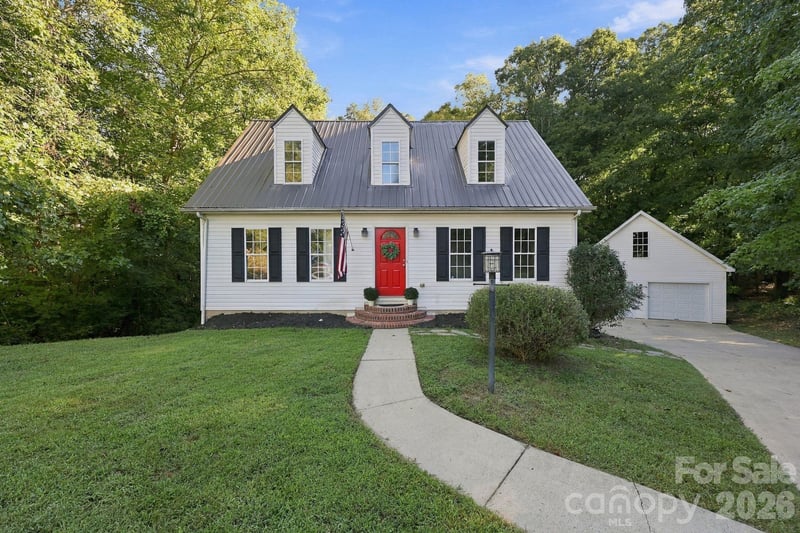 205 Colonial Avenue, Concord, NC - 4 beds, 2 baths, 2,484 sqft - $459,900