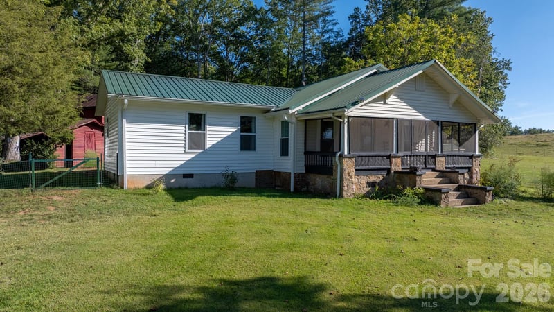 6998 Nobby Lail Road, Connelly Springs, NC - 3 beds, 3 baths, 1,561 sqft - $379,000