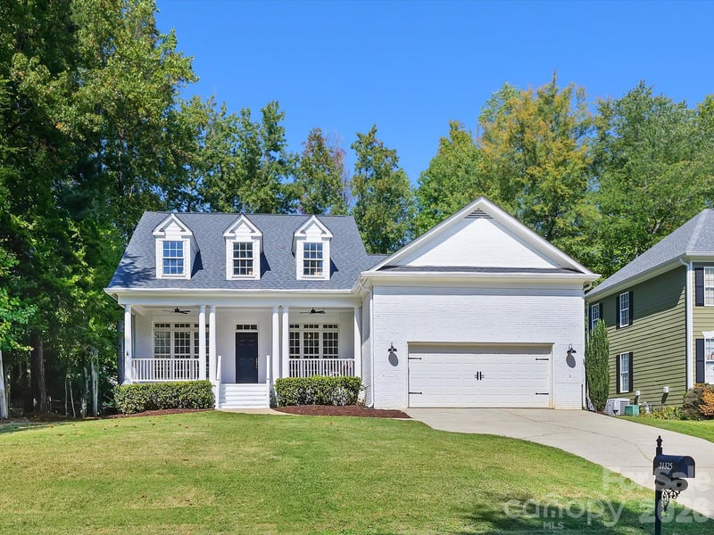 21325 Summerbrook Drive, Cornelius, NC - 3 beds, 2 baths, 2,096 sqft - $699,000