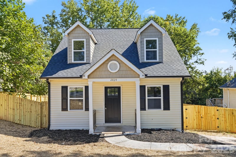 2825 Mayfair Avenue, Charlotte, NC - 3 beds, 2 baths, 1,279 sqft - $279,900