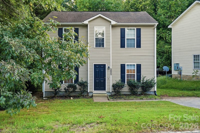 3021 Seymour Drive, Charlotte, NC - 4 beds, 2 baths, 1,264 sqft - $305,000