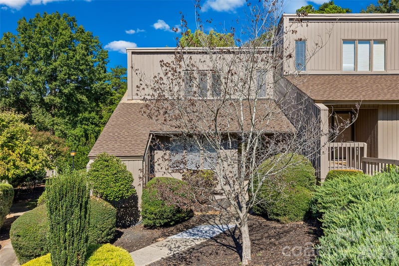 12 Marina Road, Lake Wylie, SC - 2 beds, 2 baths, 1,124 sqft - $310,000