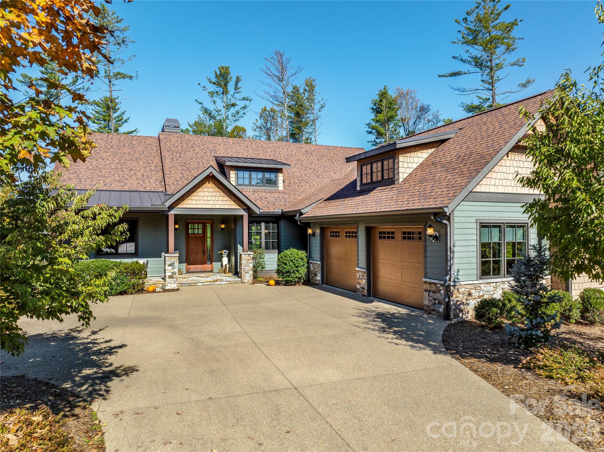 50 Hallett Ct, Asheville, NC 28803. property listing photo