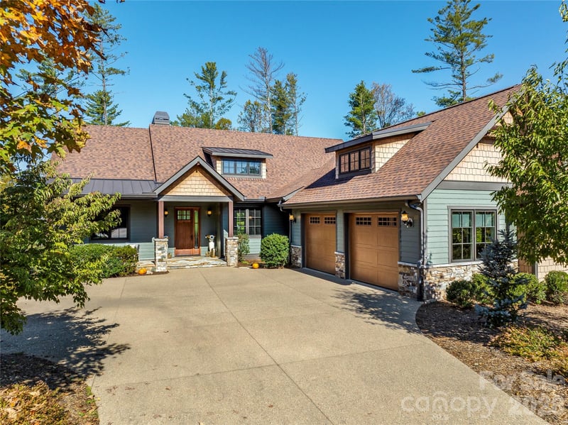 50 Hallett Court, Asheville, NC - 5 beds, 4 baths, 4,323 sqft - $1,850,000