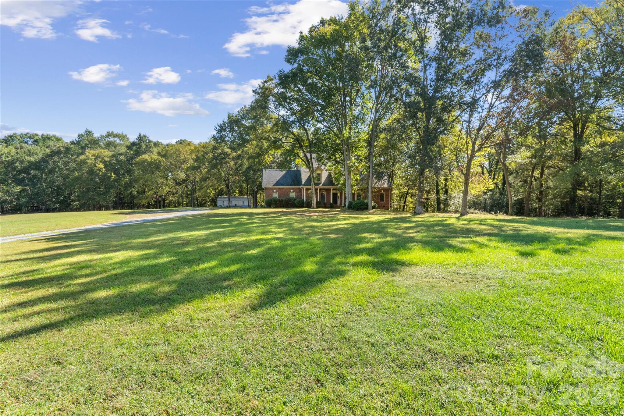 6010 River Run Dr, Marshville, NC 28103. property listing photo