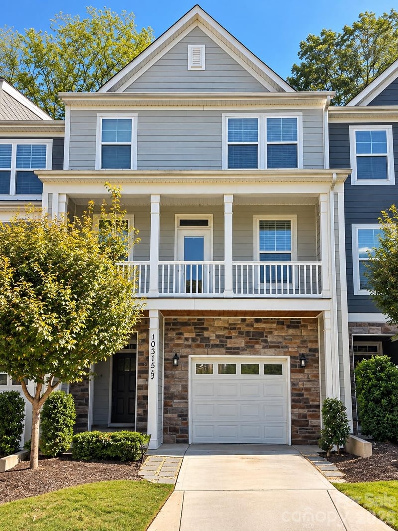 10315 Glenmere Creek Circle, Charlotte, NC - 4 beds, 3.5 baths, 2,852 sqft - $455,000