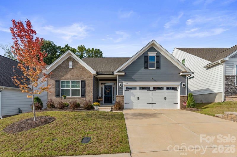 124 Prestwick Way, Mooresville, NC - 4 beds, 3 baths, 2,678 sqft - $600,000