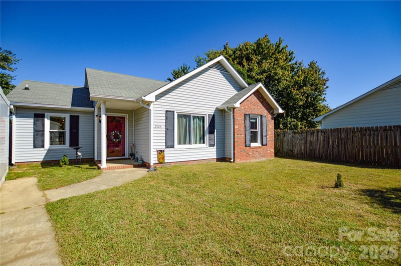 2505 Justin Court, Monroe, NC - 3 beds, 2 baths, 1,137 sqft - $308,000