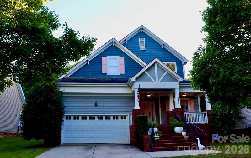 5809 Mantario Drive, Charlotte, NC - 4 beds, 3.5 baths, 2,623 sqft - $495,000