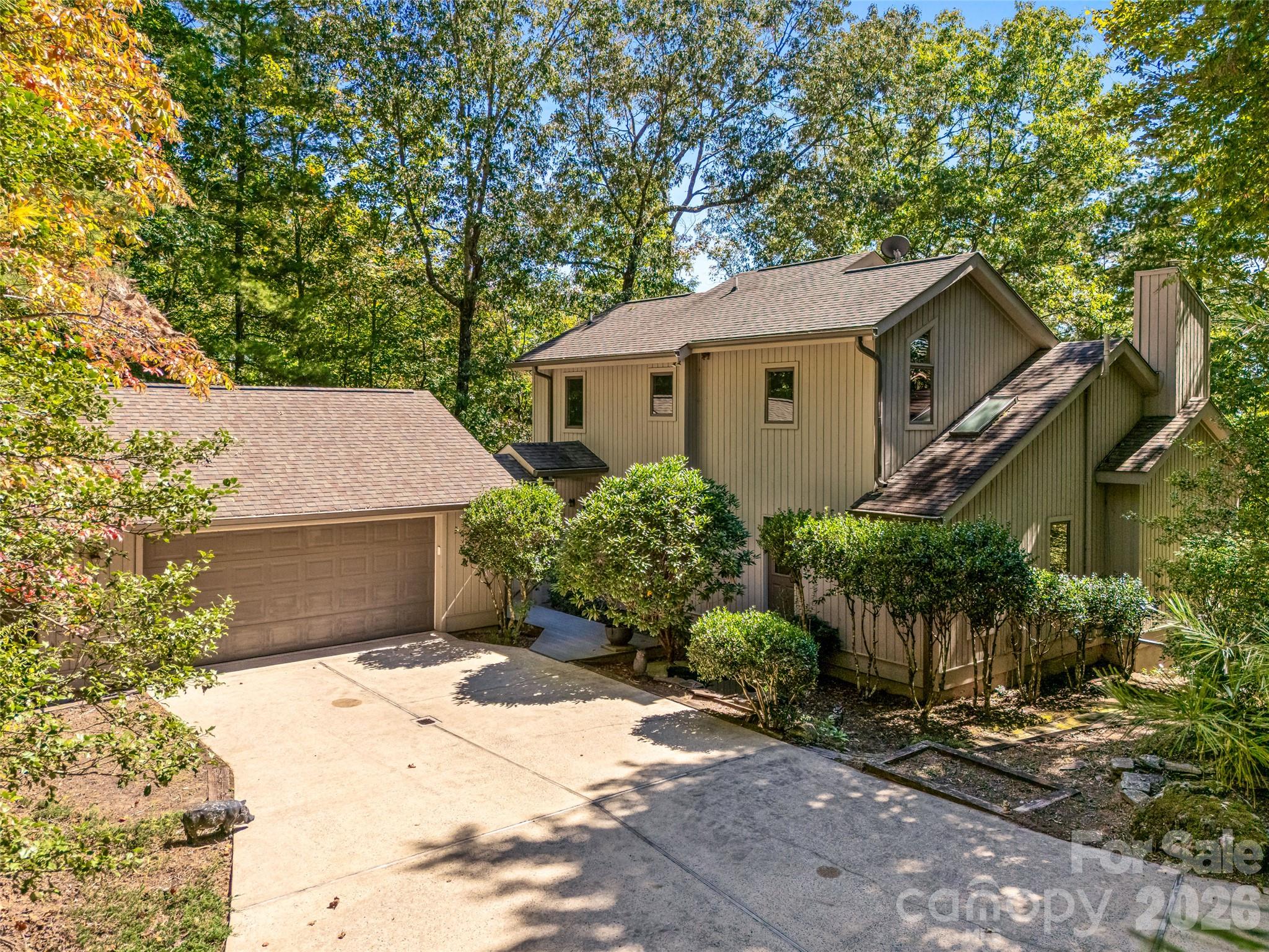 266 Stone Dr, Brevard, NC 28712. property listing photo