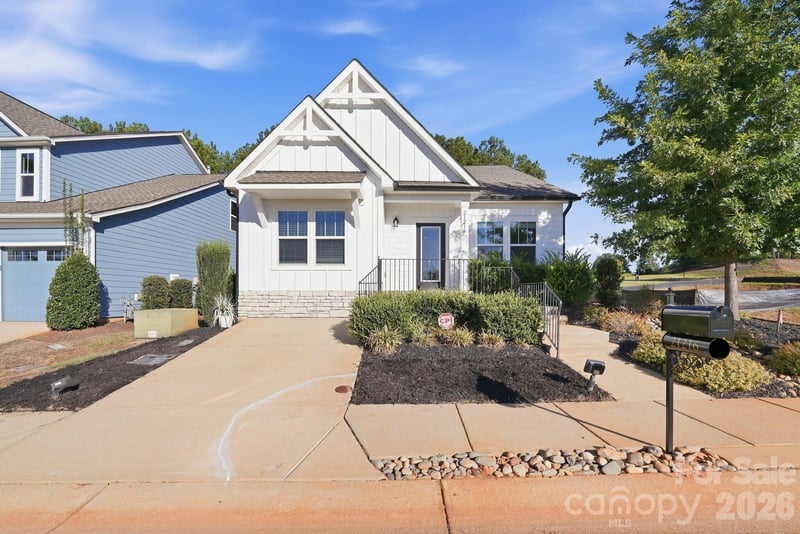 21216 Sanctuary Drive, Lancaster, SC - 3 beds, 2 baths, 1,294 sqft - $299,999