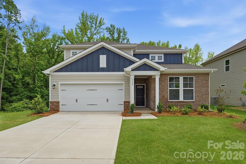9985 Manor Vista Trail, Kannapolis, NC - 3 beds, 3 baths, 2,330 sqft - $474,990