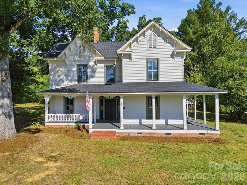 502 W Allenton Street, Mount Gilead, NC - 5 beds, 2 baths, 2,917 sqft - $309,000