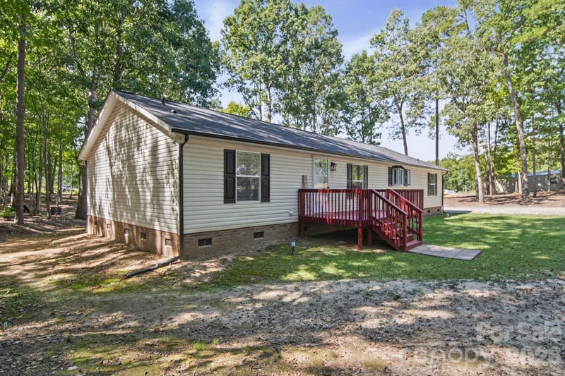 2219 Wade Funderburk Road, Pageland, SC - 3 beds, 2 baths, 1,778 sqft - $329,900