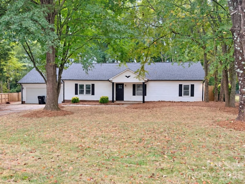 3758 Fieldcrest Circle NW, Concord, NC - 3 beds, 2 baths, 1,479 sqft - $374,000