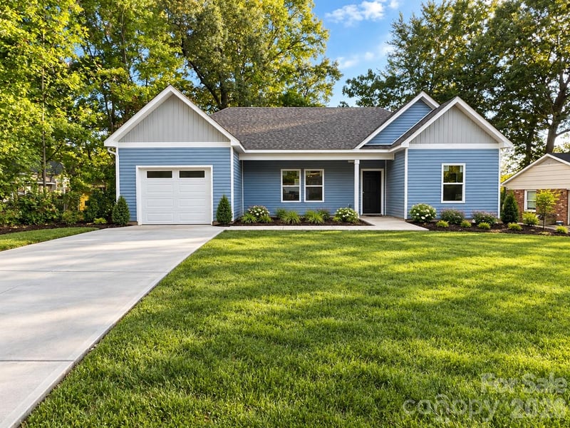 315 Huntsmoor Drive, Charlotte, NC - 3 beds, 2 baths, 1,500 sqft - $369,900