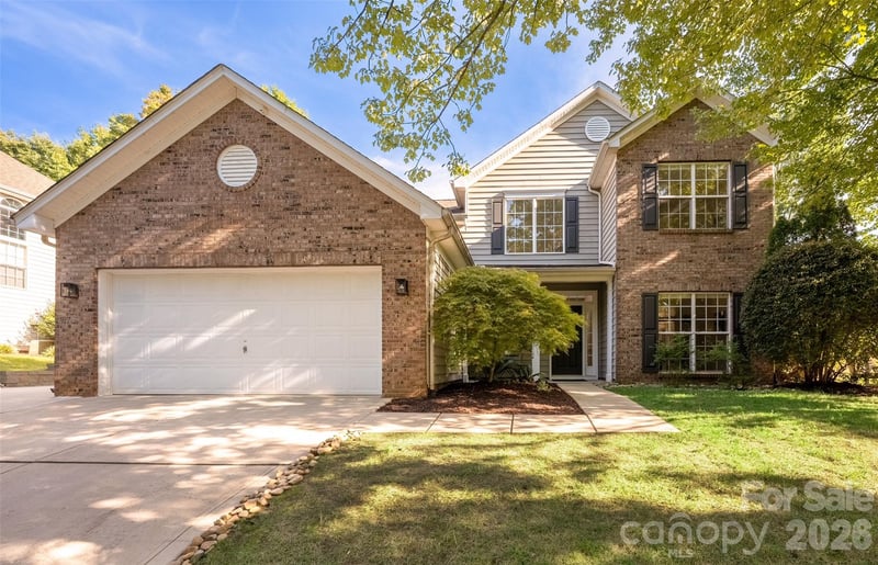 20315 Southshore Drive, Cornelius, NC - 5 beds, 2.5 baths, 2,553 sqft - $745,000