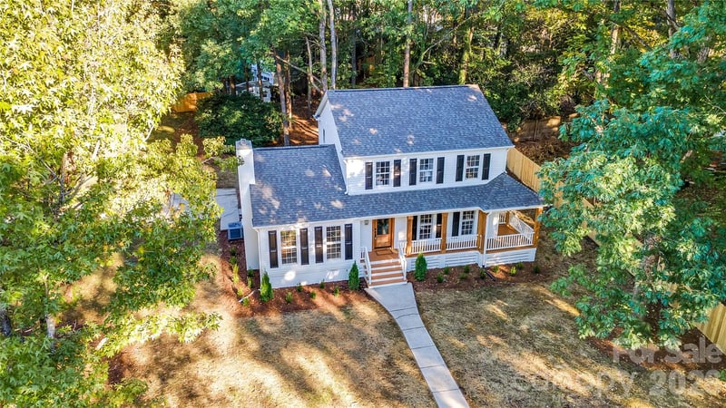512 Morning Dale Road, Matthews, NC - 3 beds, 2.5 baths, 1,874 sqft - $585,000