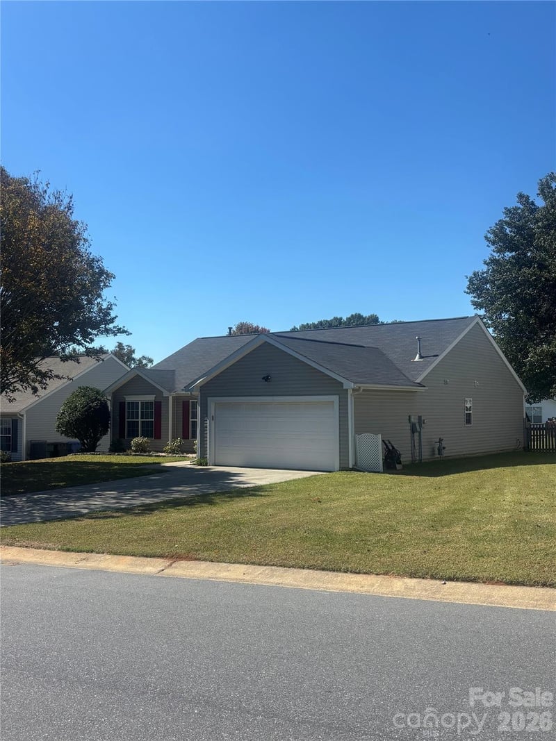 137 Bosburg Drive, Mooresville, NC - 3 beds, 2 baths, 1,555 sqft - $339,900
