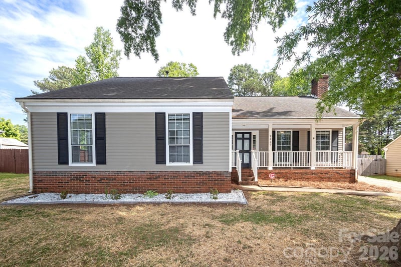 2600 Olde Whitehall Road, Charlotte, NC - 3 beds, 2 baths, 1,639 sqft - $375,000