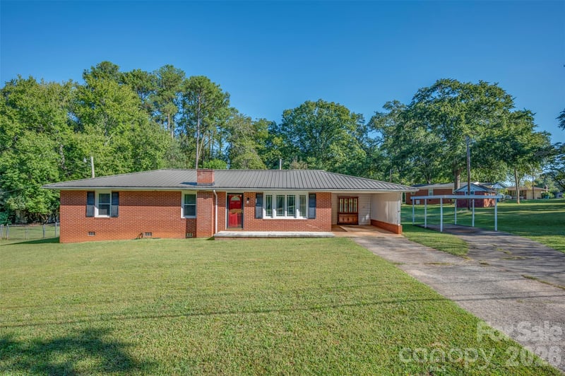 170 Franklin Drive, Forest City, NC - 3 beds, 1.5 baths, 1,454 sqft - $199,900