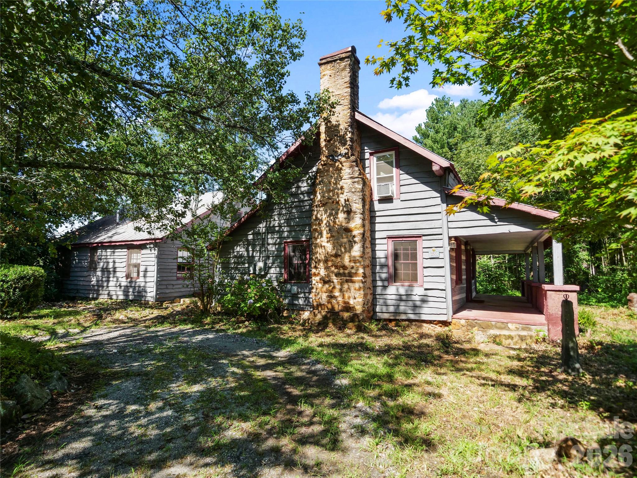2125 Whiteside Rd, Mill Spring, NC 28756. property listing photo