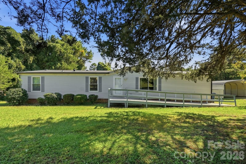 6017 Frazier Drive, Davidson, NC - 3 beds, 2 baths, 1,728 sqft - $269,995