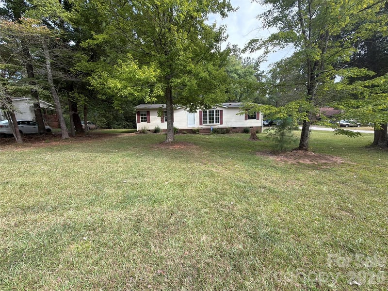 1201 Shiloh Drive, Lancaster, SC - 3 beds, 2 baths, 1,456 sqft - $215,000