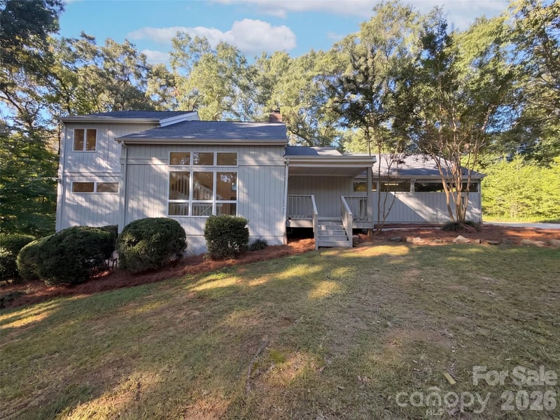 1801 Dogwood Court, Fort Mill, SC - 4 beds, 3 baths, 2,967 sqft - $500,000