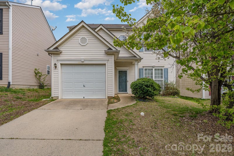 1231 Joannas Court, Charlotte, NC - 4 beds, 2.5 baths, 1,535 sqft - $315,000