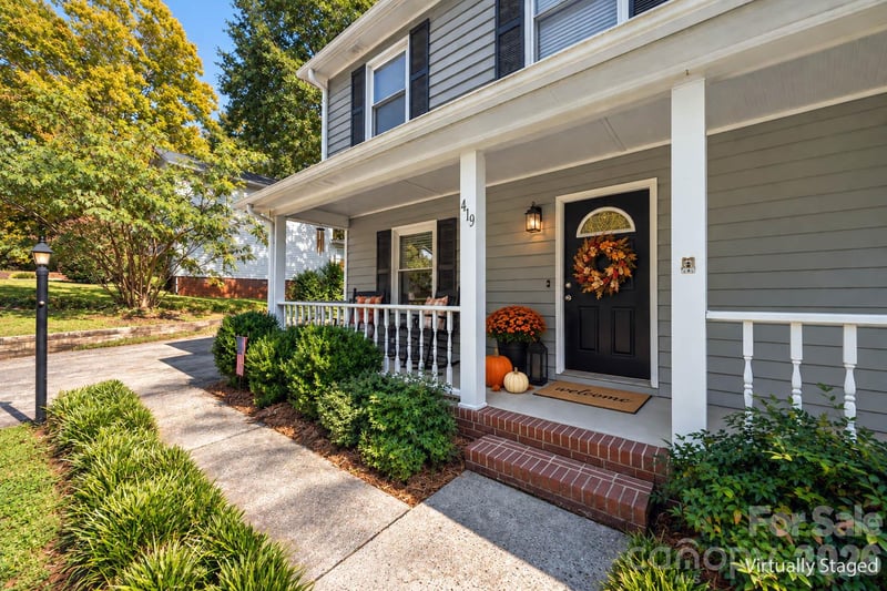 419 Holly Drive, Belmont, NC - 3 beds, 2.5 baths, 1,520 sqft - $369,000