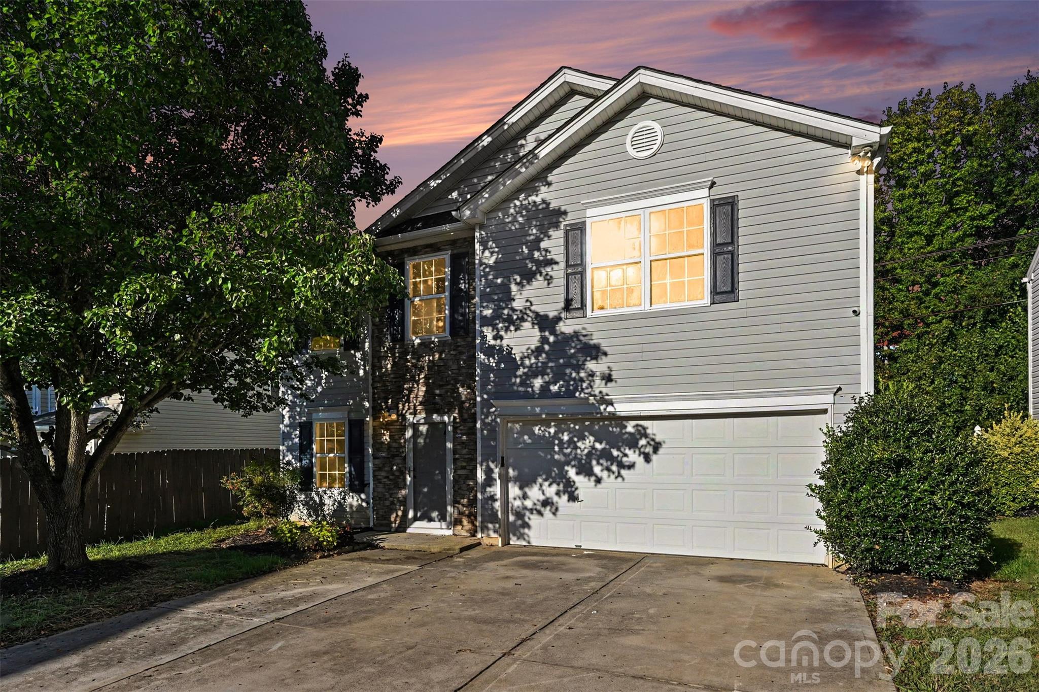 2920 Teton Dr, Gastonia, NC 28054. property listing photo