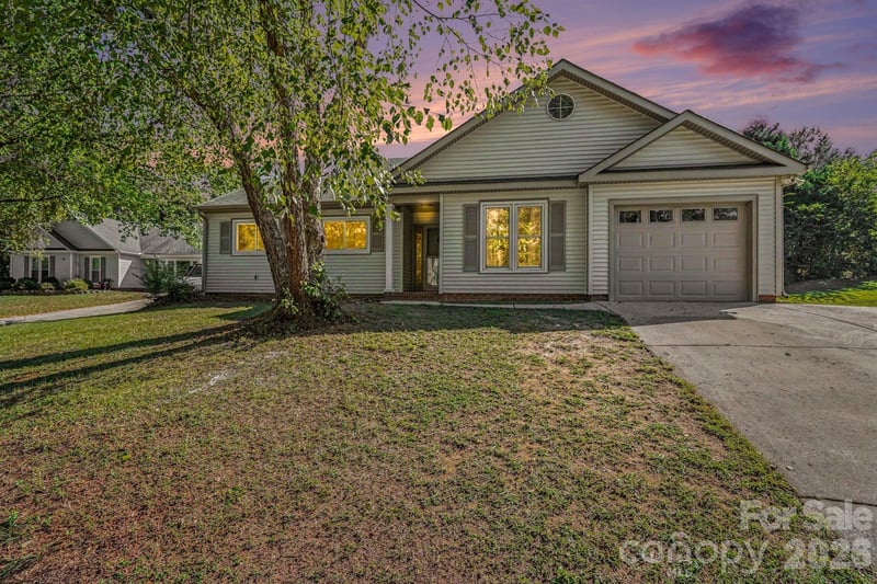 1279 Willowbreeze Court SW, Concord, NC - 3 beds, 2 baths, 1,620 sqft - $299,999