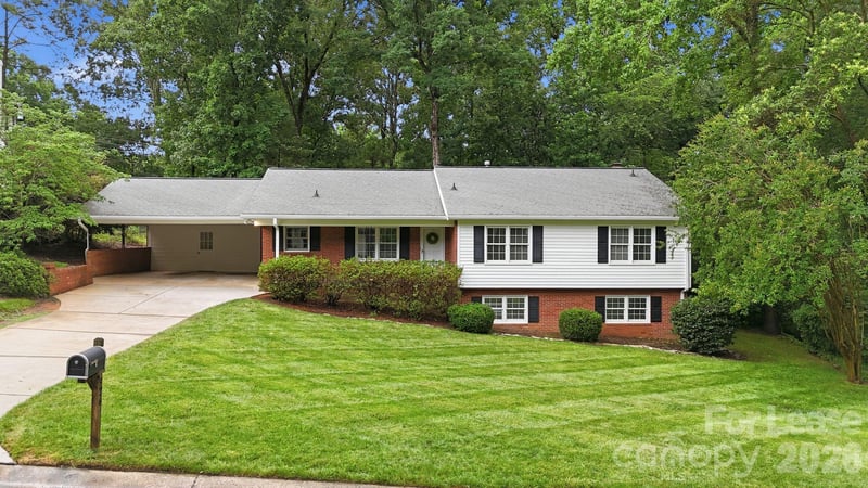 926 Shady Bluff Drive, Charlotte, NC - 4 beds, 3 baths, 2,679 sqft - $4,500/mo