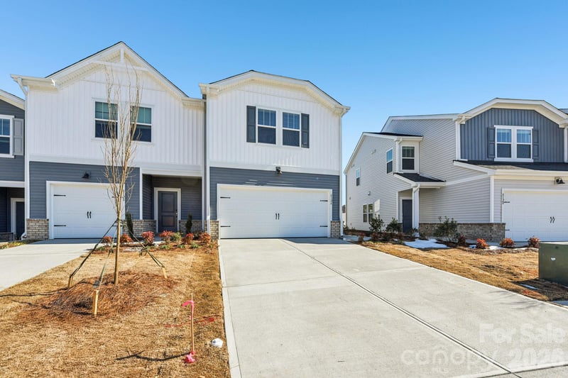 453 Markridge Loop, Fort Mill, SC - 3 beds, 2.5 baths, 1,834 sqft - $418,640