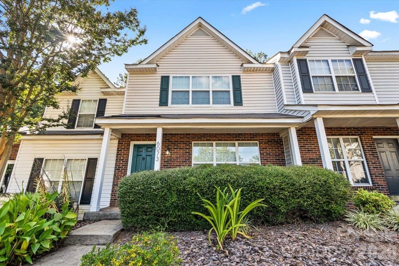 6073 Cougar Lane, Charlotte, NC - 2 beds, 2.5 baths, 1,254 sqft - $288,999