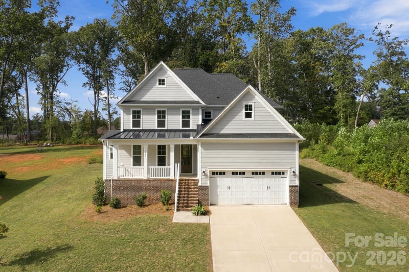 3186 Timber Run Lane, Maiden, NC - 3 beds, 2.5 baths, 2,968 sqft - $489,900