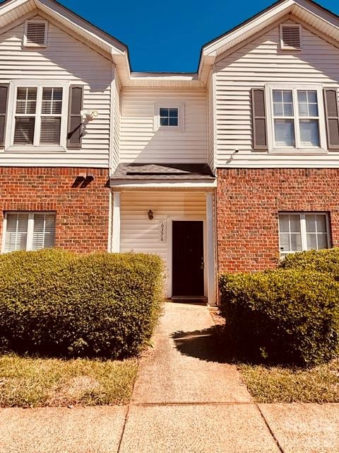 6376 Mallard View Lane, Charlotte, NC - 4 beds, 4.5 baths, 1,215 sqft - $220,000