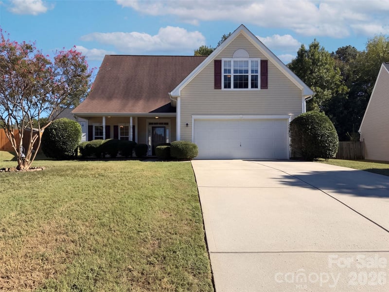 2749 Ramble Wood Court, Rock Hill, SC - 3 beds, 2.5 baths, 1,983 sqft - $317,000