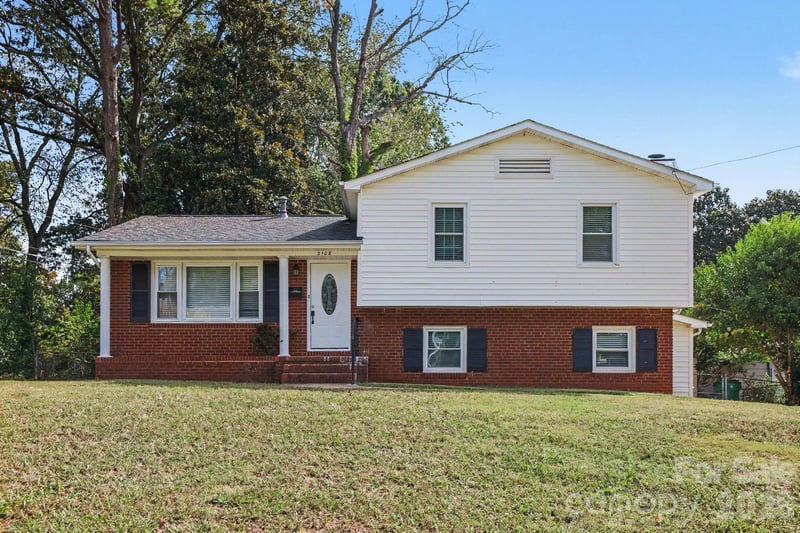 3108 Rosehill Drive, Charlotte, NC - 4 beds, 2 baths, 1,689 sqft - $344,900