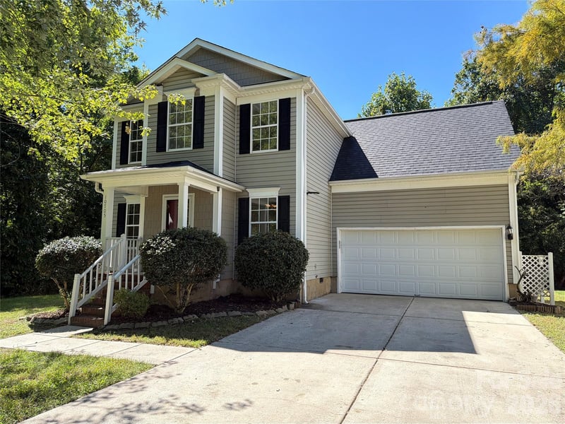 10705 Azure Valley Place, Charlotte, NC - 3 beds, 2.5 baths, 1,814 sqft - $328,000