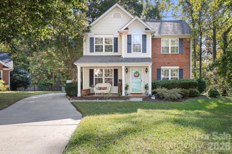 4126 Medford Drive NW, Concord, NC - 3 beds, 2.5 baths, 1,549 sqft - $345,000