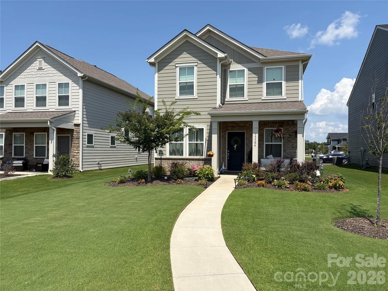 15506 Parkside Crossing Drive, Charlotte, NC - 3 beds, 2.5 baths, 1,914 sqft - $437,000