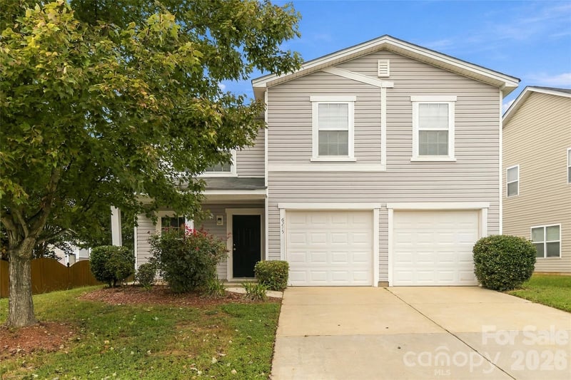 6215 Woodland Commons Drive, Charlotte, NC - 3 beds, 2.5 baths, 2,182 sqft - $380,000