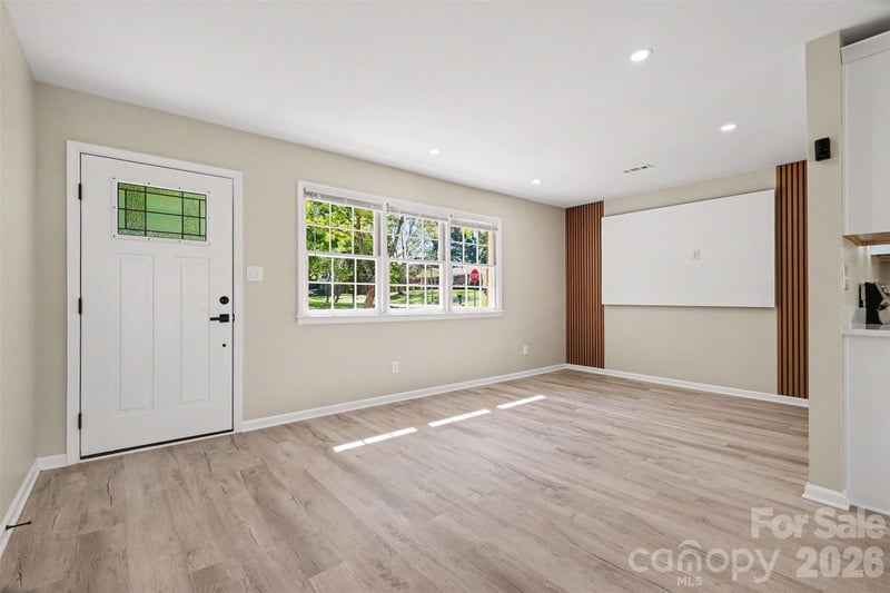 3801 Hillock Court, Charlotte, NC - 3 beds, 2 baths, 1,220 sqft - $420,000
