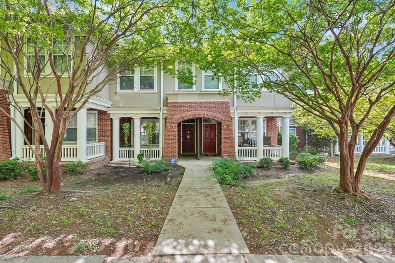 606 9th Street, Charlotte, NC - 2 beds, 2.5 baths, 1,166 sqft - $365,000