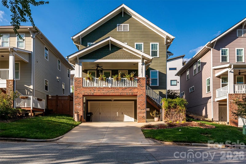 1927 Hamorton Place, Charlotte, NC - 4 beds, 3 baths, 2,690 sqft - $1,150,000